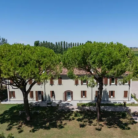 Nocleg ze śniadaniem I 2 Pini Room&breakfast Portomaggiore