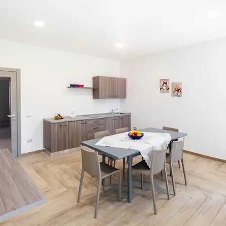 Nocleg ze śniadaniem I 2 Pini Room&breakfast Portomaggiore