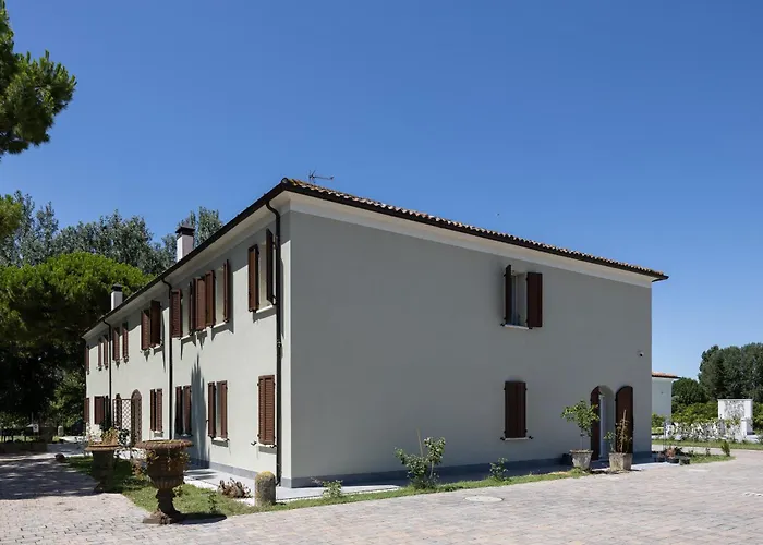 I 2 Pini Room&breakfast 4* Portomaggiore